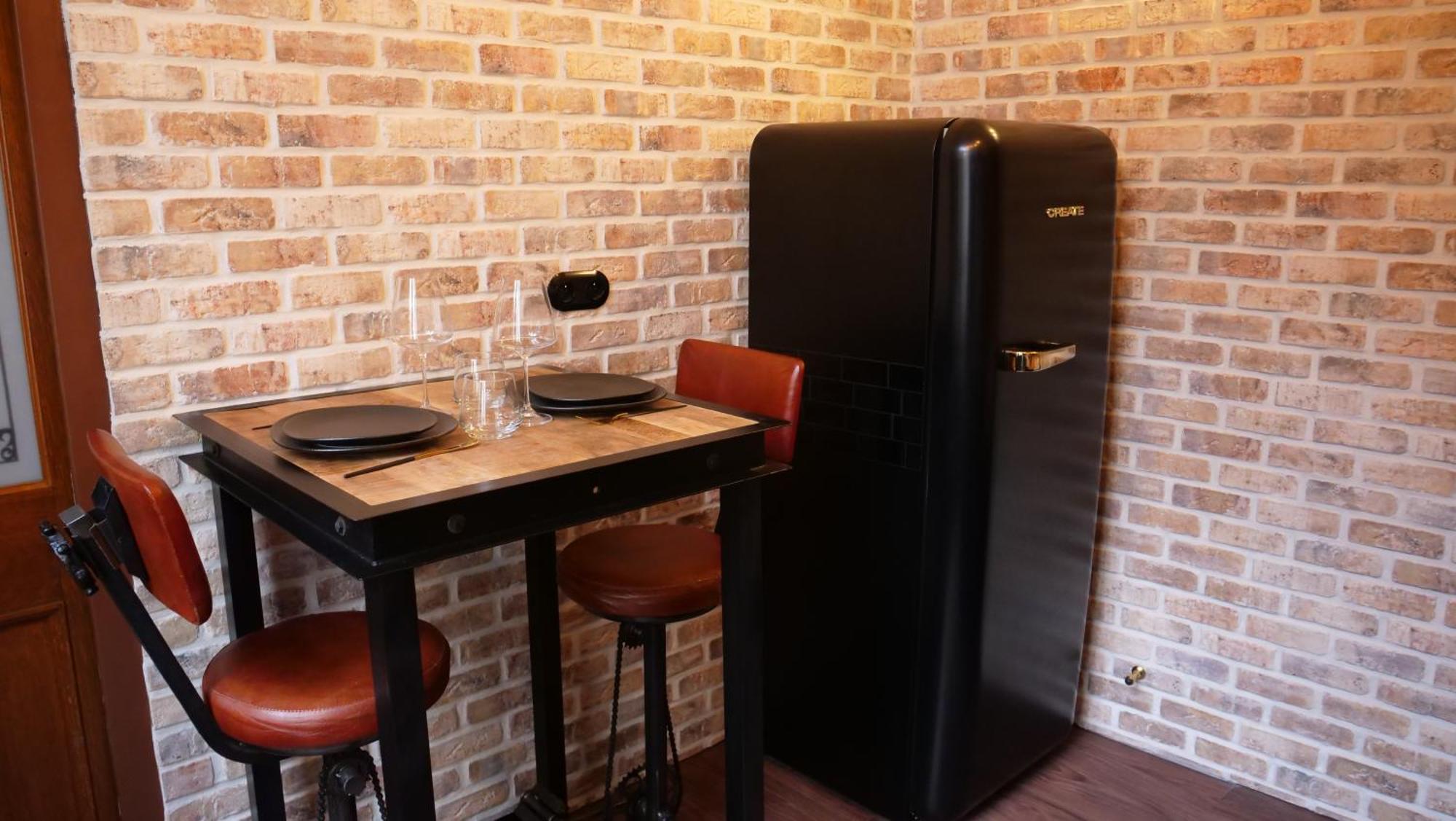 Apartment 35 Speakeasy - Ambiance Pub Centre Avec Parking Reims